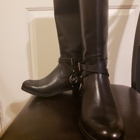 Michael Kors Boots - Picture 2 of 3